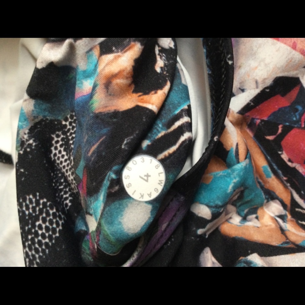 Lululemon Culture Clash Starlight Break Free crop - Picture 8 of 8